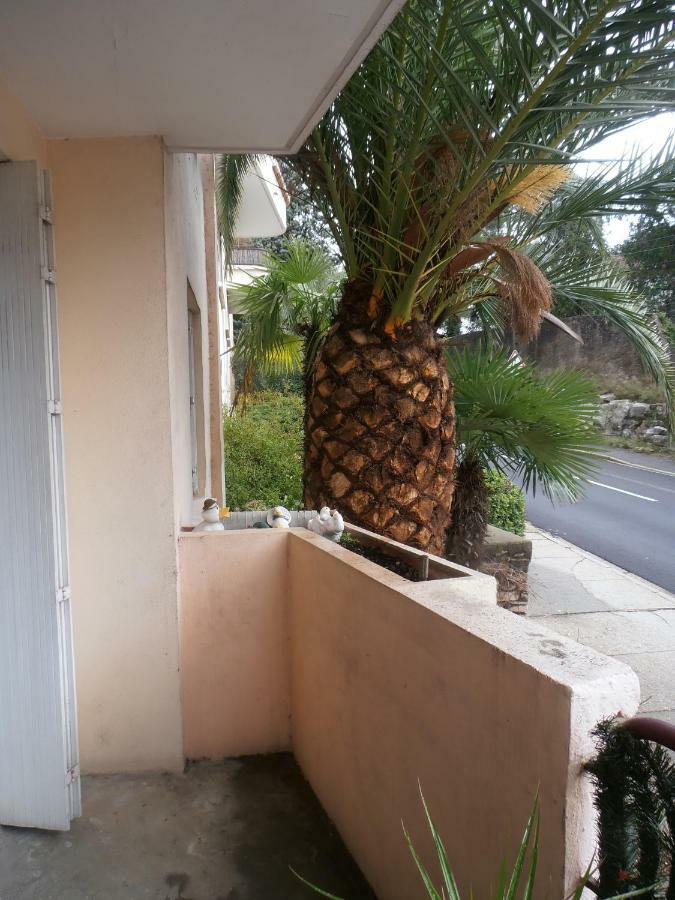 Cosy Nimes Apartment Exterior photo